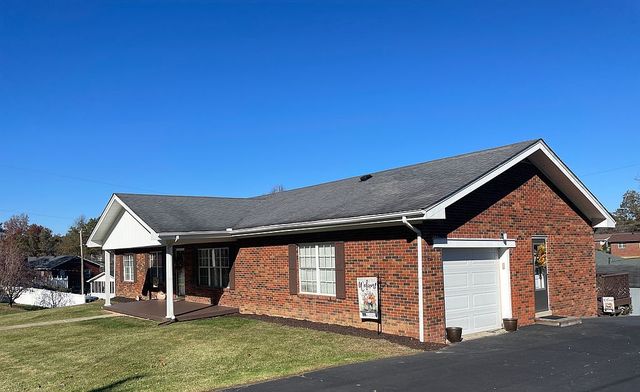 3004 Greenhill Dr, Flatwoods, KY 41139