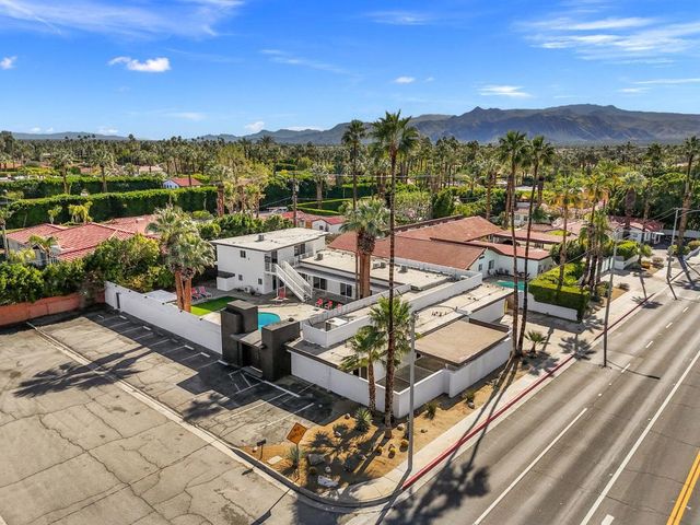 888 N  Indian Canyon Dr, Palm Springs, CA 92262