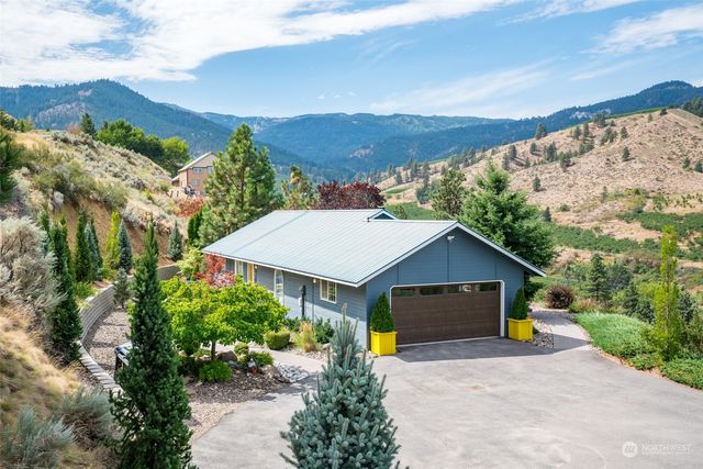 4674 Whispering Ridge Drive, Wenatchee, WA 98801