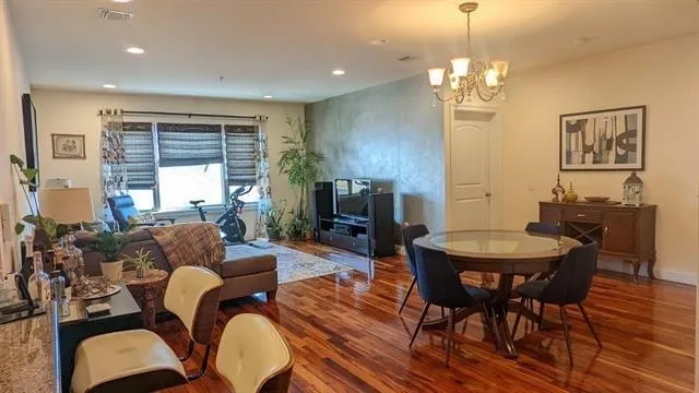 7716 Kennedy Blvd #2D, North Bergen, NJ 07047