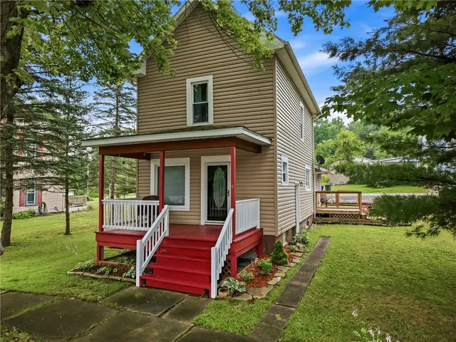 4 Beech St, Stoneboro, PA 16153