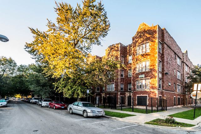 8200 S  Ingleside Ave  #8202-2, Chicago, IL 60619