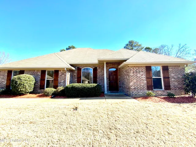 514 Glensview Dr, Brandon, MS 39047
