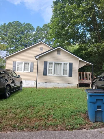 107 Melton Dr, Camden, TN 38320