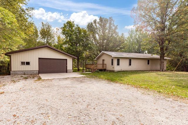 25888 County Road 10, Bovey, MN 55709