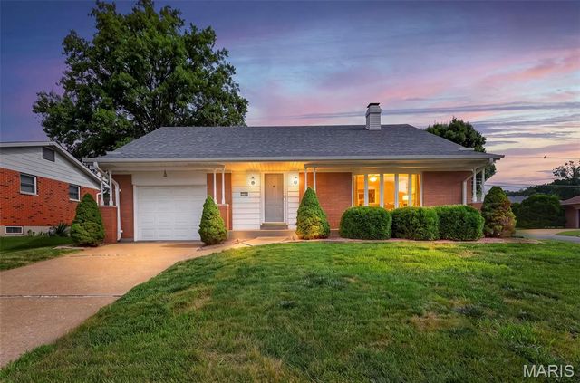 1206 N  Rapp Ave, Columbia, IL 62236