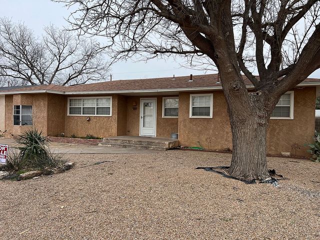 209 New Mexico Dr, Portales, NM 88130