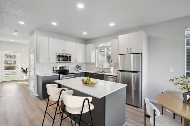 6201-6455 SE Quail Park Ln #6417, Portland, OR 97222