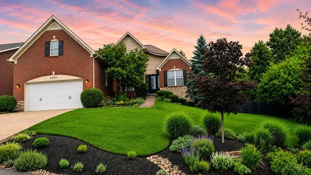 6809 Stewart Rd, Cincinnati, OH 45236
