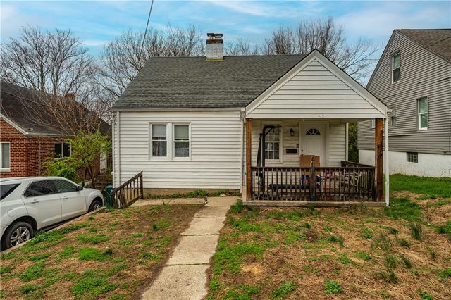 1743 Gellenbeck St, Cincinnati, OH 45205