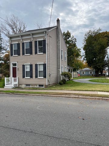 105 Parkinson Ave, Hamilton, NJ 08610