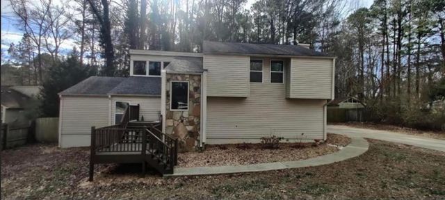 2400 Salem Dr NE, Marietta, GA 30062