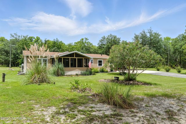 209 THUNDER Road, Interlachen, FL 32148
