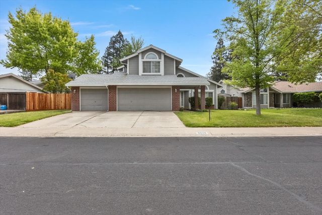 9248 Whittemore Dr, Elk Grove, CA 95624