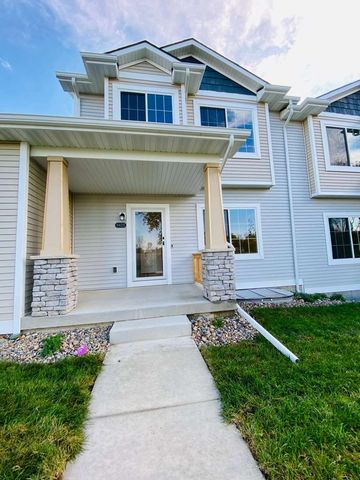 9425 Primo Ln #0, West Des Moines, IA 50266