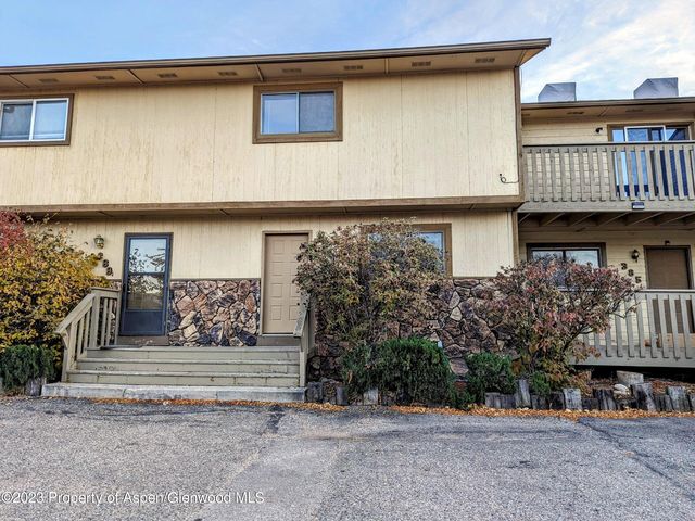 387 S  9th St, Rifle, CO 81650