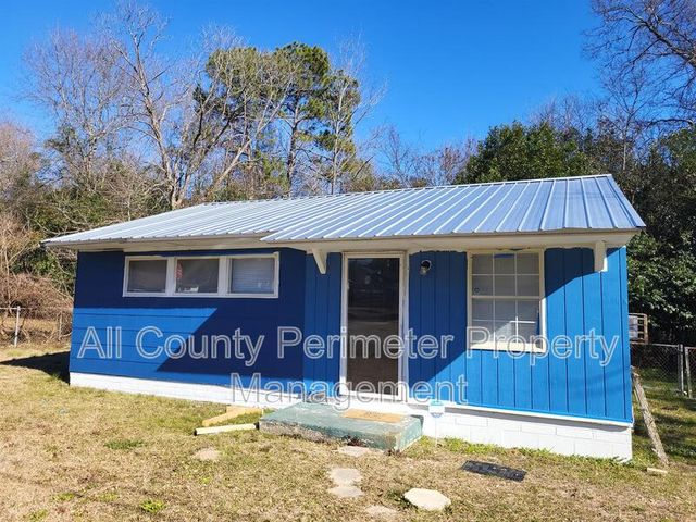 2852 Sommers Dr, Macon, GA 31206