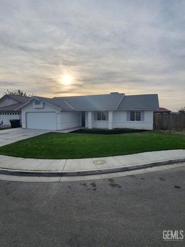 271 Peters Ct, Shafter, CA 93263