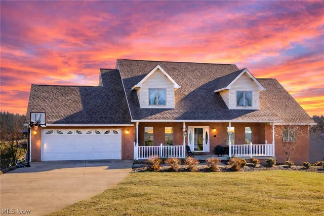 115 Cooper Dr, Saint Clairsville, OH 43950