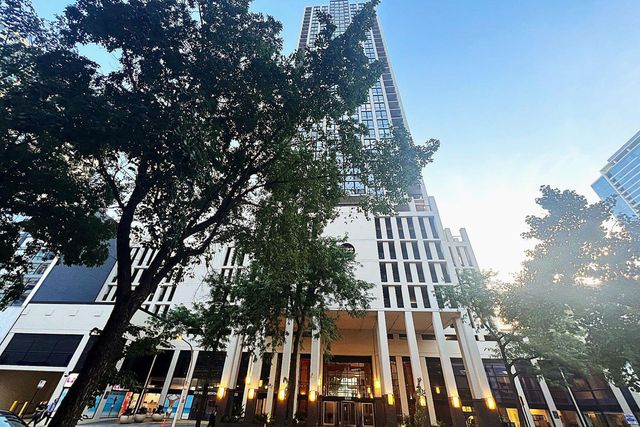 1122 N  Clark St #3606, Chicago, IL 60610