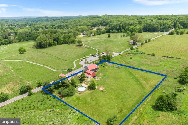 3047 Yellow Springs Rd, Malvern, PA 19355