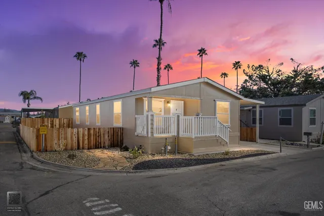 259 Mary Kay Ln, Bakersfield, CA 93308