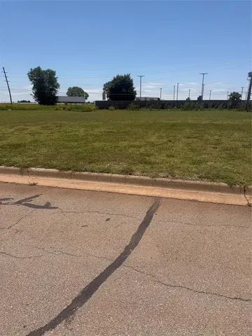 Willow St #16, Elk City, OK 73644