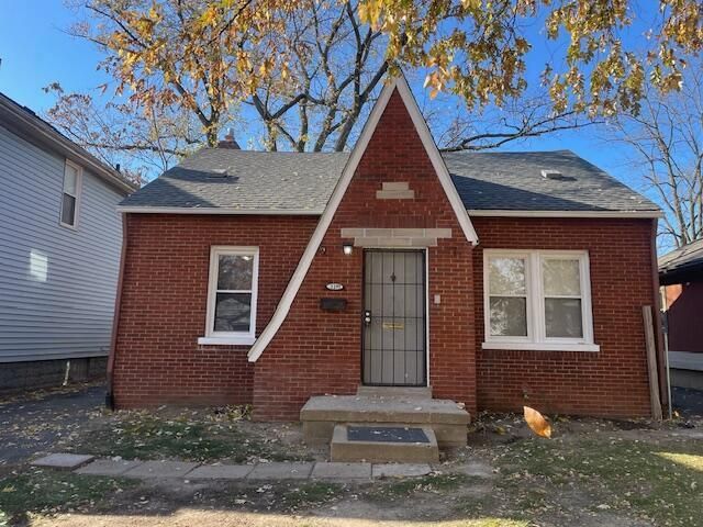 2297 Pontiac St, Columbus, OH 43211