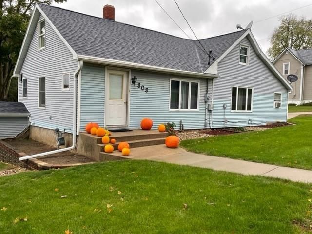 303 South Center Street, Browntown, WI 53522
