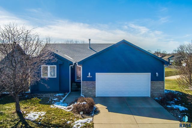 5813 N  Gold Nugget Ave, Sioux Falls, SD 57104