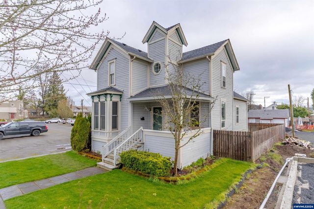 323 Calapooia St SW, Albany, OR 97321