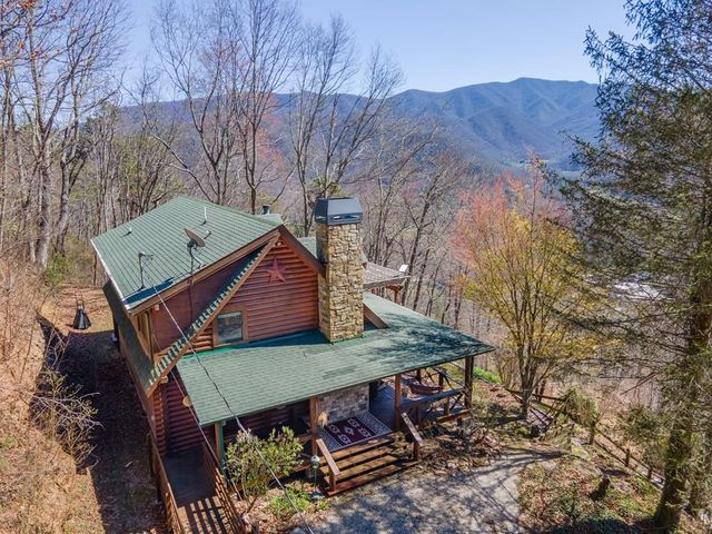 840 Mission Mountain Rd, Robbinsville, NC 28771