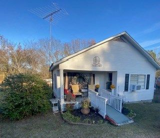 1208 Front St, Vaiden, MS 39176