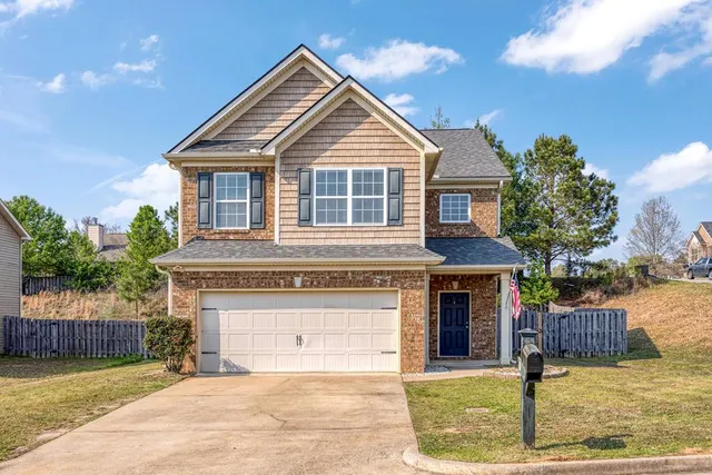 2 Harding Dr, Phenix City, AL 36869