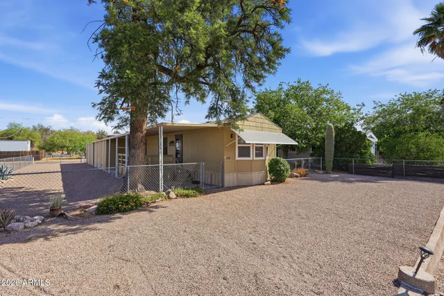256 E DONNA Drive, Queen Valley, AZ 85118