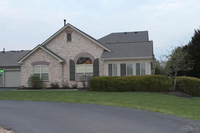 1392 Cotswold Ln, Hamilton, OH 45013