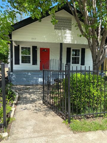 1017 E  Baltimore Ave, Fort Worth, TX 76104