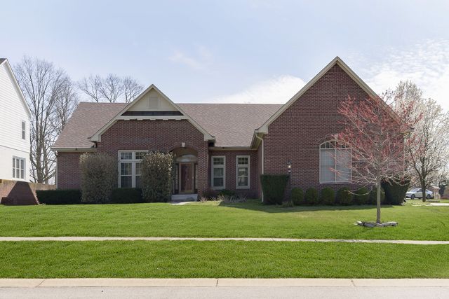 1363 Huntington Woods Rd, Zionsville, IN 46077