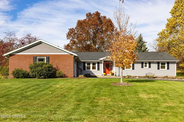 135 Heather Hills Dr, Danville, PA 17821