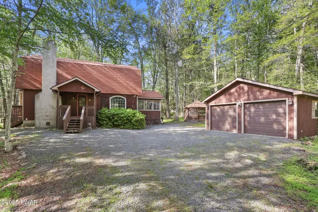 83 Oak Cir, Lake Ariel, PA 18436