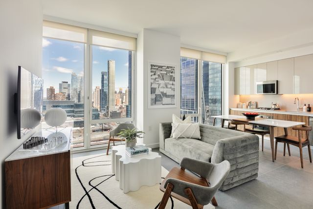 606 W  30th St #24G, New York, NY 10001