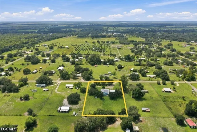 3666 Fort Simmons Ave, Labelle, FL 33935