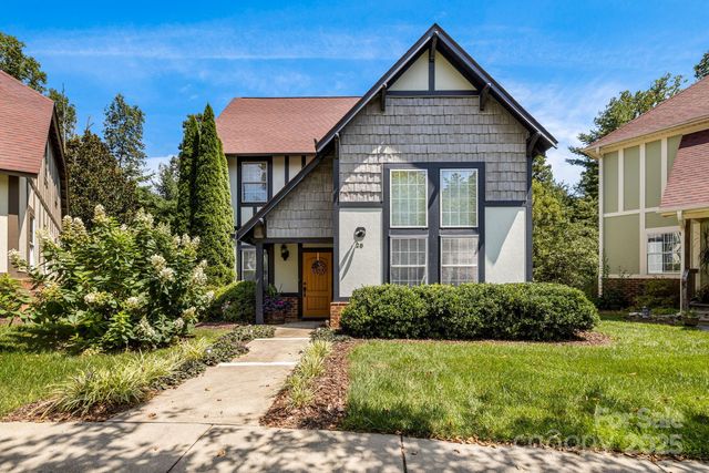 28 Trafalgar Cir, Asheville, NC 28805