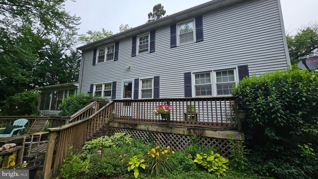 59 Singer Rd, New Freedom, PA 17349