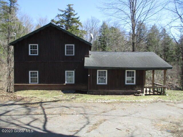 537 County Highway 116, Johnstown, NY 12095