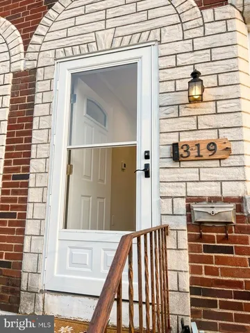 319 Stratford Rd, Glenolden, PA 19036