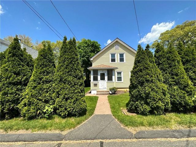 149 Florence St, Manchester, CT 06040