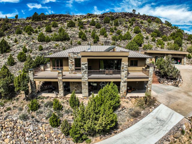 23 N  Stagecoach Dr, Brookside, UT 84782