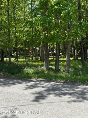 Lake Shore Dr #6, Pocono Lake, PA 18347
