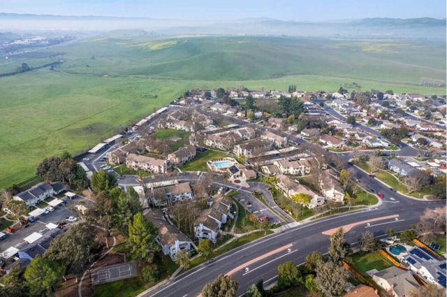 1550 Springtown Blvd #16G, Livermore, CA 94551